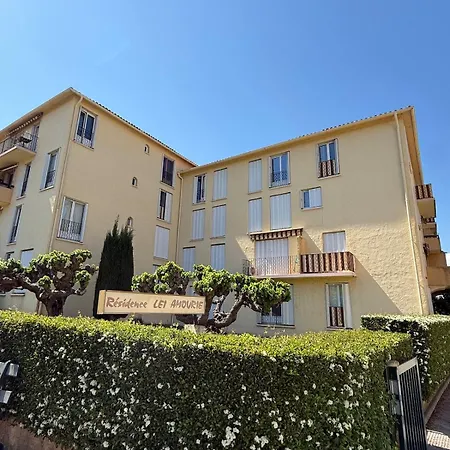 Apartment Beautiful Modern 2 Bedroom With Parking